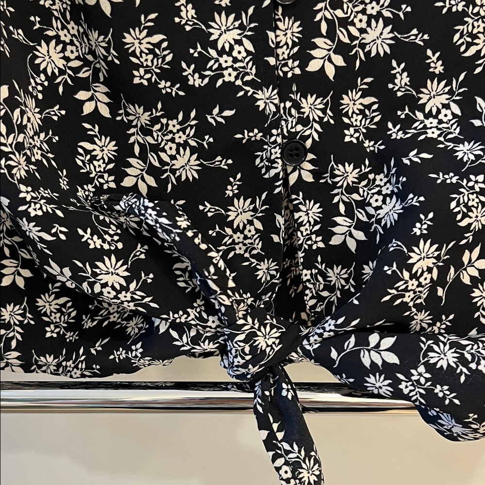 Black Floral Tie-Front Blouse with Ruffle Cuffs - Picture 4 of 6